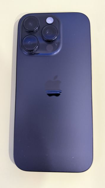 vender-iphone-iphone-16-pro-y-iphone-16-pro-max-apple-segunda-mano-20251221173353-13