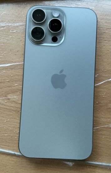 vender-iphone-iphone-16-pro-y-iphone-16-pro-max-apple-segunda-mano-20260107192257-1