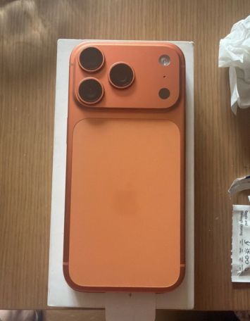 vender-iphone-iphone-17-pro-y-iphone-17-pro-max-apple-segunda-mano-20260824143219-1