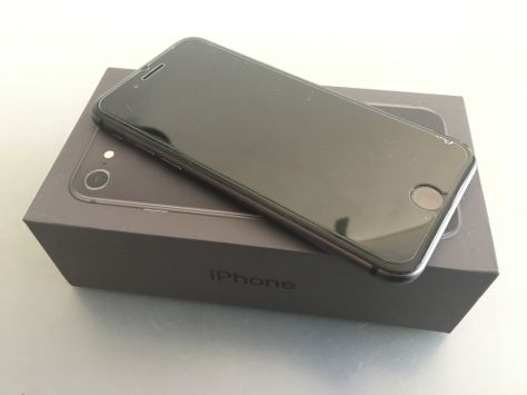 vender-iphone-iphone-8-apple-segunda-mano-19382541520191215093807-12