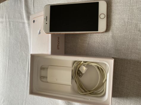 IPHONE 8 con caja, enchufe y cable, origianales