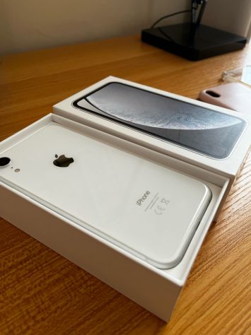 iPhone XR blanco