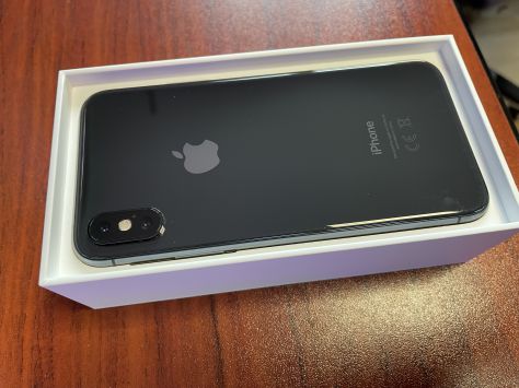 iPhone XS 64GB Space Gray