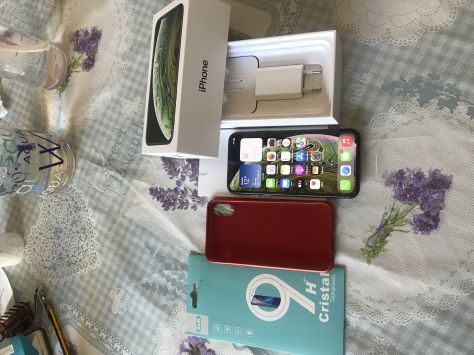 IPHONE XS - 256GB, LIBRE,, GRIS ESPACIAL,, COMO NUEVO!!!!