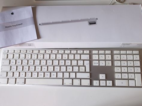 MRW12//Teclado con keypad numérico USB