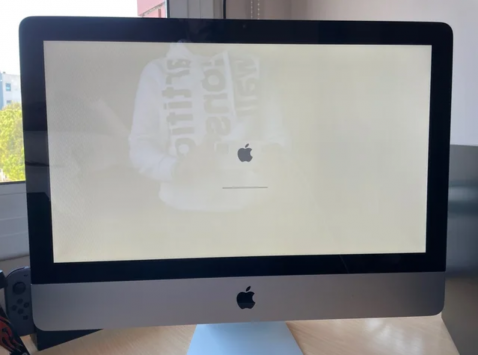 iMac 21.5