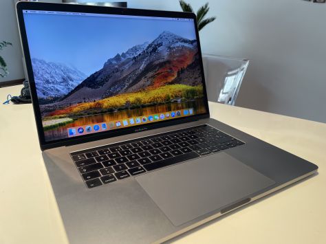 MacBook Pro 15'' 2017 Touch Bar
