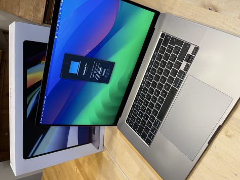 Apple MacBook Pro Touchbar 16