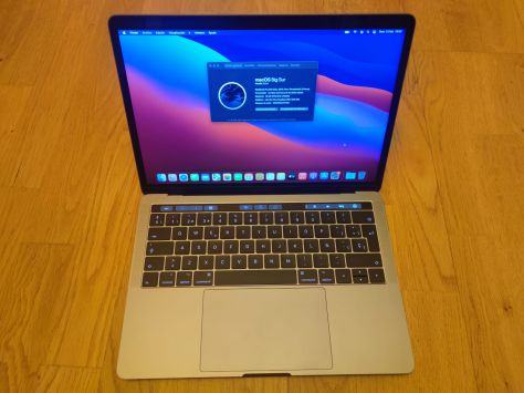 Seminuevo | MacBook Pro 13' | i5 3.1 | 16GB Ram | Touchbar