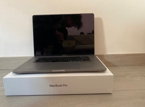 vender-mac-macbook-pro-apple-segunda-mano-20220528143159-1