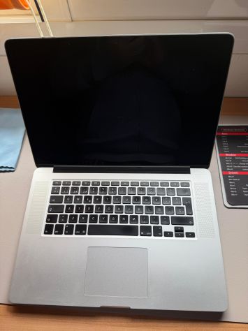 vender-mac-macbook-pro-apple-segunda-mano-20251024122339-11