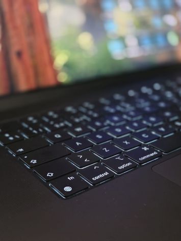 vender-mac-macbook-pro-apple-segunda-mano-20251204190152-1