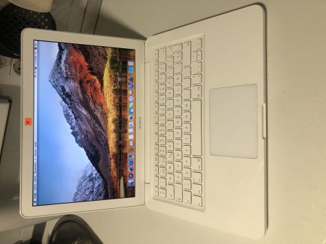 Macbook white mid 2010 13