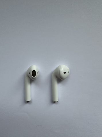 vender-music-airpods-de-seguna-mano-auriculares-apple-apple-segunda-mano-20231205171913-13